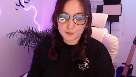 Snapshot of fallenag__ chatting on 05-31-26, 01:03 OF fallenag 1 online show from 05-31-26, 01:03