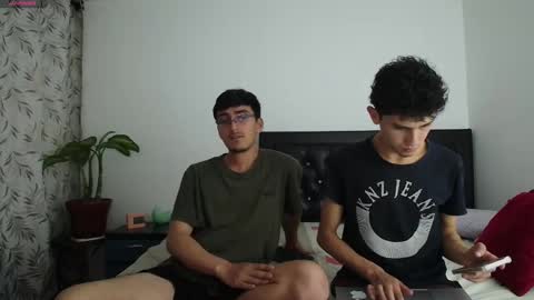 FallGays online show from 10-06-25, 11:46