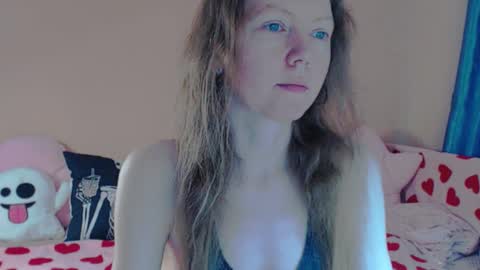 Snapshot of fanatka chatting on 03-27-26, 03:56 BUNNYGal online show from 03-27-26, 03:56