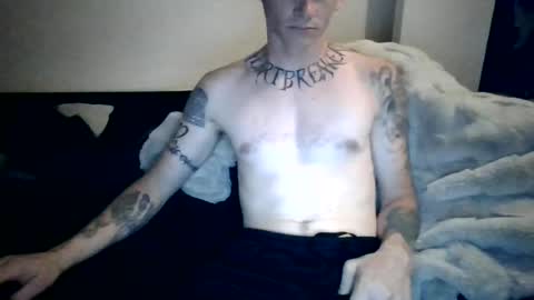Snapshot of fancy_pantsyz chatting on 06-25-26, 06:45 fancy_pantsyz online show from 06-25-26, 06:45