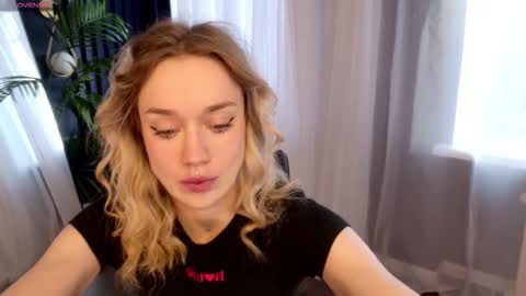 fancyamelia online show from 10-21-25, 12:50