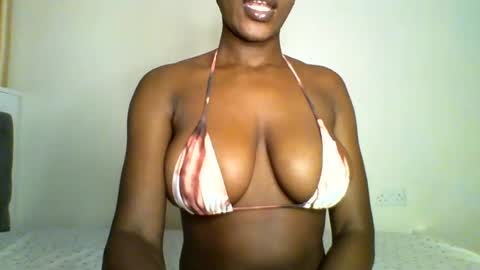 Snapshot of fancyfingers_ chatting on 06-27-26, 05:29 fancyfingers1 online show from 06-27-26, 05:29