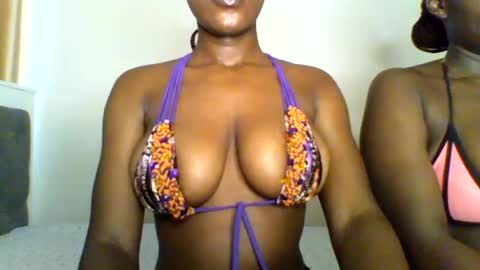 Snapshot of fancyfingers_ chatting on 07-11-26, 06:16 fancyfingers1 online show from 07-11-26, 06:16