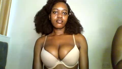 Snapshot of fancyfingers_ chatting on 07-21-26, 04:48 fancyfingers1 online show from 07-21-26, 04:48