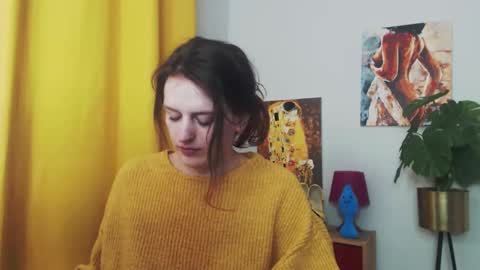 Nadine online show from 01-21-25, 09:24