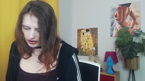 Nadine online show from 03-12-25, 09:23