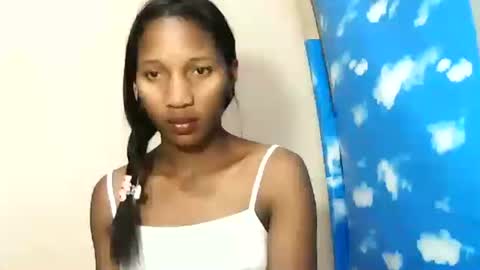 Snapshot of faniriah27 chatting on 09-15-25, 08:25 faniriah27 online show from 09-15-25, 08:25