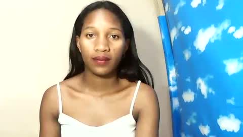 Snapshot of faniriah27 chatting on 10-06-25, 06:44 faniriah27 online show from 10-06-25, 06:44