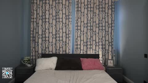 Adele online show from 12-03-25, 09:18