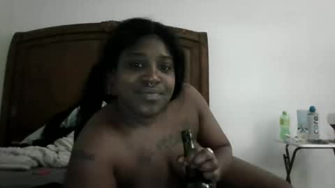 Snapshot of fansiibaby chatting on 10-27-25, 04:11 fansiibaby online show from 10-27-25, 04:11