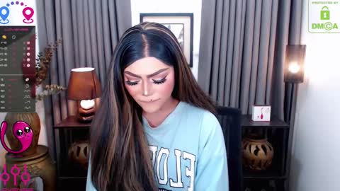 Snapshot of fantacyoflove chatting on 12-24-24, 08:38 YASI online show from 12-24-24, 08:38