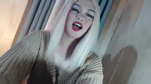 Snapshot of fantasticcock69_daniella chatting on 05-15-26, 09:44 DANIELLA - DONT FORGET TO GIVE ME A THUMBSU UP online show from 05-15-26, 09:44