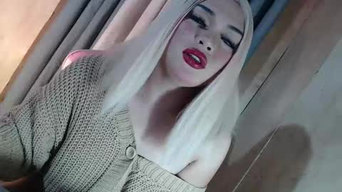 Snapshot of fantasticcock69_daniella chatting on 06-03-26, 04:26 DANIELLA - DONT FORGET TO GIVE ME A THUMBSU UP online show from 06-03-26, 04:26