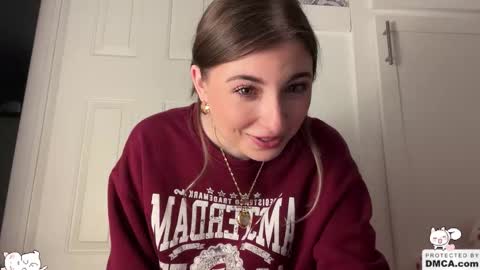 Snapshot of fantasyella chatting on 02-20-26, 05:04 Ella online show from 02-20-26, 05:04