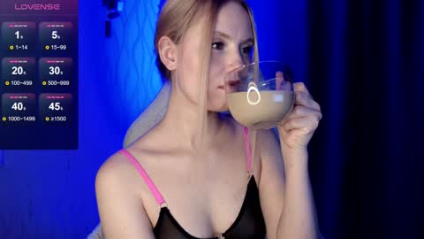 Snapshot of fantasymaria chatting on 01-24-25, 06:14 my name is Masha online show from 01-24-25, 06:14