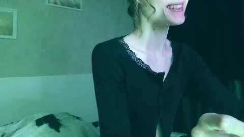 Snapshot of fapputa chatting on 12-21-25, 12:51 Kira online show from 12-21-25, 12:51