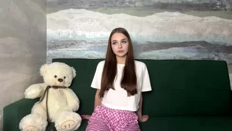 Anna Scovich online show from 11-10-25, 12:37