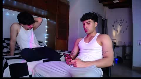 Snapshot of farid_24 chatting on 07-10-26, 04:39 farid_24 online show from 07-10-26, 04:39