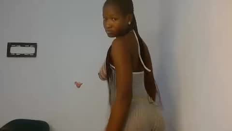 Snapshot of fariha_babyy chatting on 04-28-26, 06:40 Fariha online show from 04-28-26, 06:40
