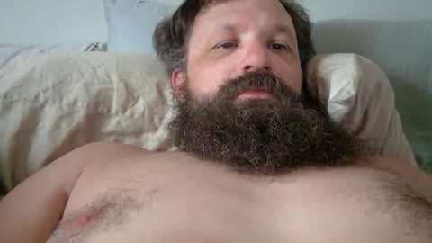 Snapshot of farm2boy chatting on 04-12-26, 03:17 Farm2boy online show from 04-12-26, 03:17