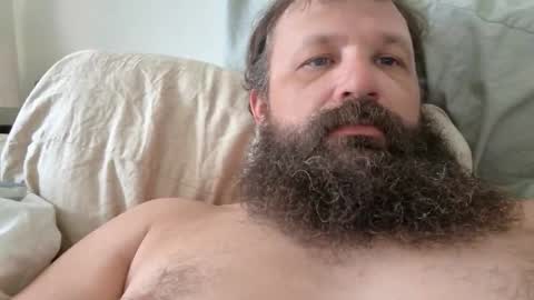 Snapshot of farm2boy chatting on 04-13-26, 05:07 Farm2boy online show from 04-13-26, 05:07