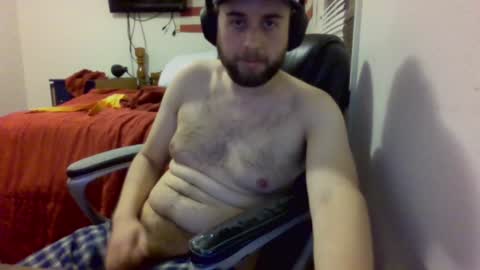 Snapshot of farmboy2398 chatting on 12-21-24, 01:36 farmboy2398 online show from 12-21-24, 01:36