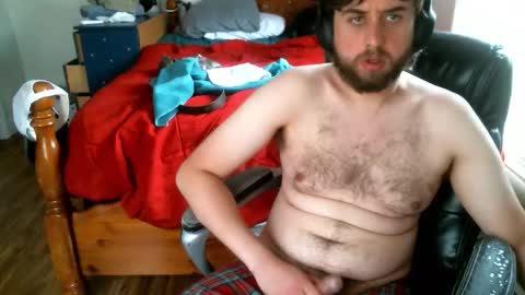 Snapshot of farmboy2398 chatting on 03-11-26, 04:57 farmboy2398 online show from 03-11-26, 04:57