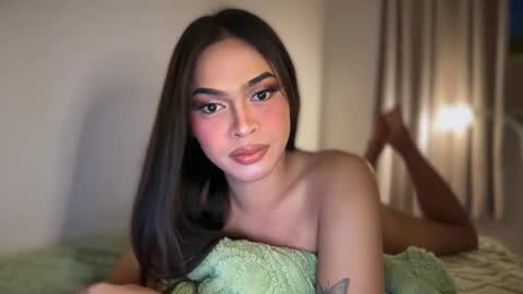 farrahmoanx online show from 05-10-26, 06:13