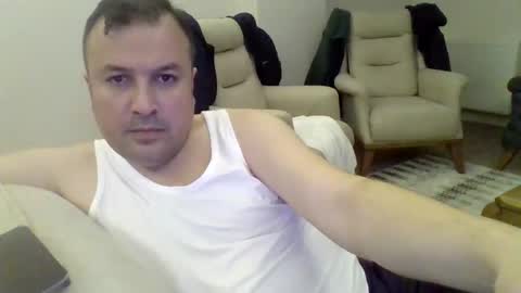 faryali44 online show from 04-19-26, 08:44