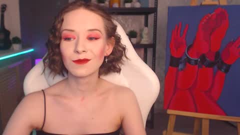 Fascinating   Eyes online show from 10-26-25, 07:09