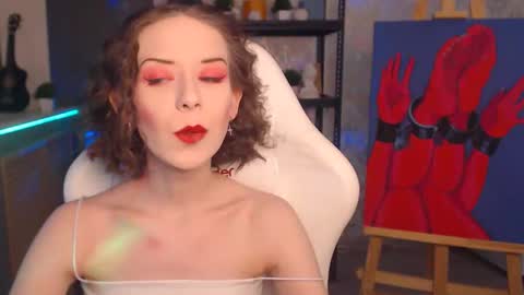 Fascinating   Eyes online show from 11-16-25, 06:02