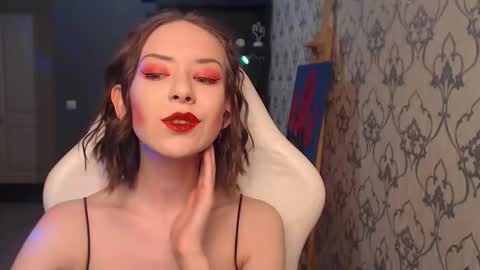 Fascinating   Eyes online show from 04-19-26, 08:22