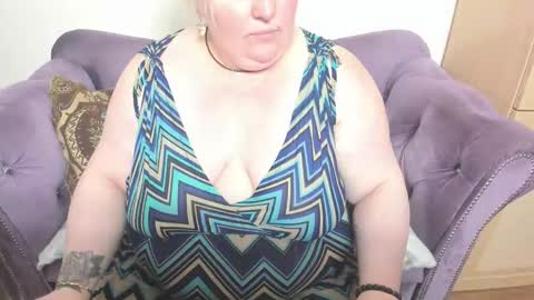 Snapshot of fashiona chatting on 11-06-25, 10:49 fashiona online show from 11-06-25, 10:49