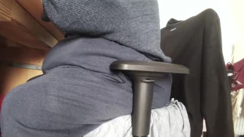 Snapshot of fat_bubble chatting on 03-01-25, 02:23 Fat Bernd online show from 03-01-25, 02:23