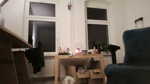 Snapshot of fat_bubble chatting on 10-03-25, 05:54 Fat Bernd online show from 10-03-25, 05:54