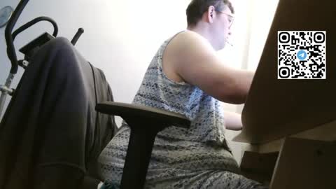 Snapshot of fat_bubble chatting on 05-30-26, 06:16 Fat Bernd online show from 05-30-26, 06:16