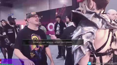 Snapshot of fatalgoth chatting on 10-25-25, 08:25 Lily Waifu online show from 10-25-25, 08:25