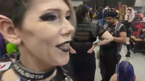 Snapshot of fatalgoth chatting on 10-26-25, 08:48 Lily Waifu online show from 10-26-25, 08:48