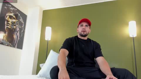 Snapshot of fatdick_1 chatting on 02-17-26, 07:09 M A T T E O online show from 02-17-26, 07:09