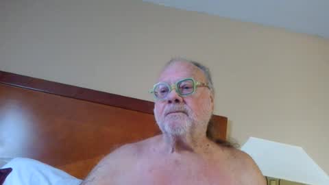 Snapshot of fatfreddythecat chatting on 06-29-26, 02:40 Fred. online show from 06-29-26, 02:40