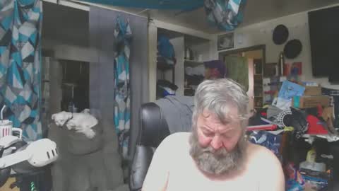 Snapshot of fatman01 chatting on 10-30-25, 12:01 Fatman01 online show from 10-30-25, 12:01