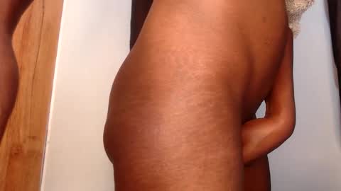Snapshot of fatpussy_ebony_girl chatting on 02-08-26, 08:18 lexie online show from 02-08-26, 08:18