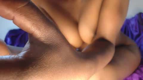 Snapshot of fatpussy_ebony_girl chatting on 02-15-26, 05:04 lexie online show from 02-15-26, 05:04