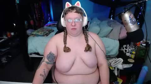 Snapshot of fatveronica chatting on 02-20-25, 01:30 FatVeronica online show from 02-20-25, 01:30