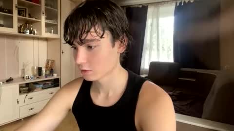 Faust online show from 09-18-25, 01:02