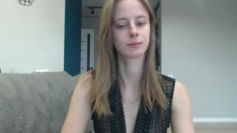 favoriteyour online show from 11-05-25, 05:07