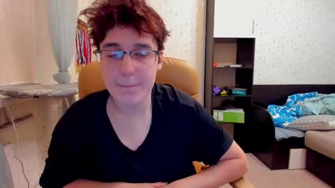 Snapshot of fckmikh chatting on 02-13-25, 05:01 Michael online show from 02-13-25, 05:01