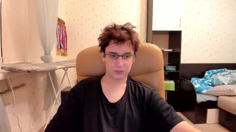 Snapshot of fckmikh chatting on 02-14-25, 06:08 Michael online show from 02-14-25, 06:08