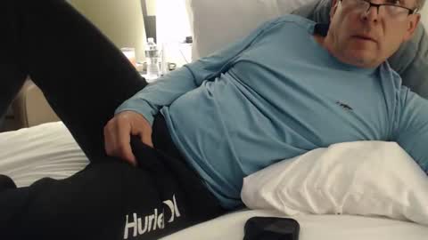 Snapshot of fdguy44 chatting on 05-07-26, 12:27 K online show from 05-07-26, 12:27