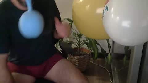 Snapshot of fedeglobos chatting on 01-10-26, 12:01 fedeGLOBOS online show from 01-10-26, 12:01